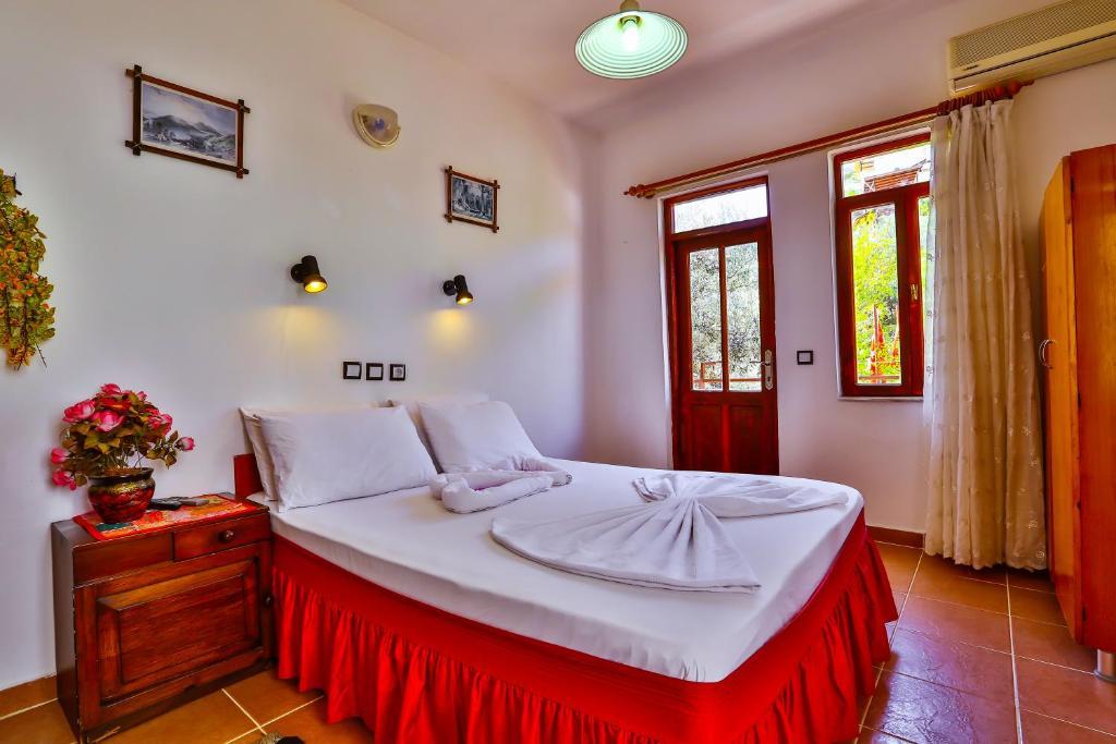 Отель Ani Pension Каш Номер фото